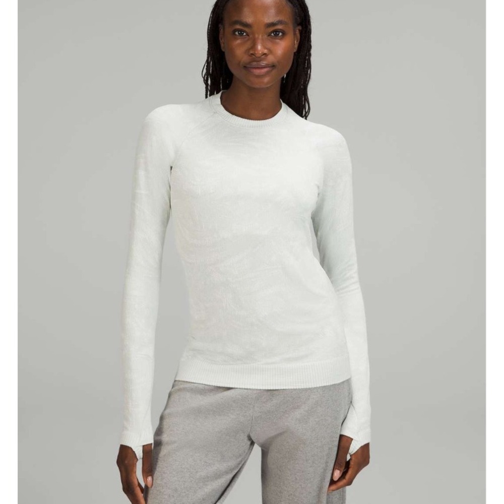 Lululemon Rest Less Pullover Stratum Overlay White / Vapor Size 6 ? EUC Athletic